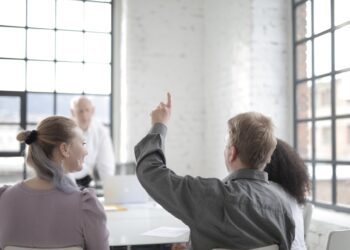 how to find mental health issues in the workplace